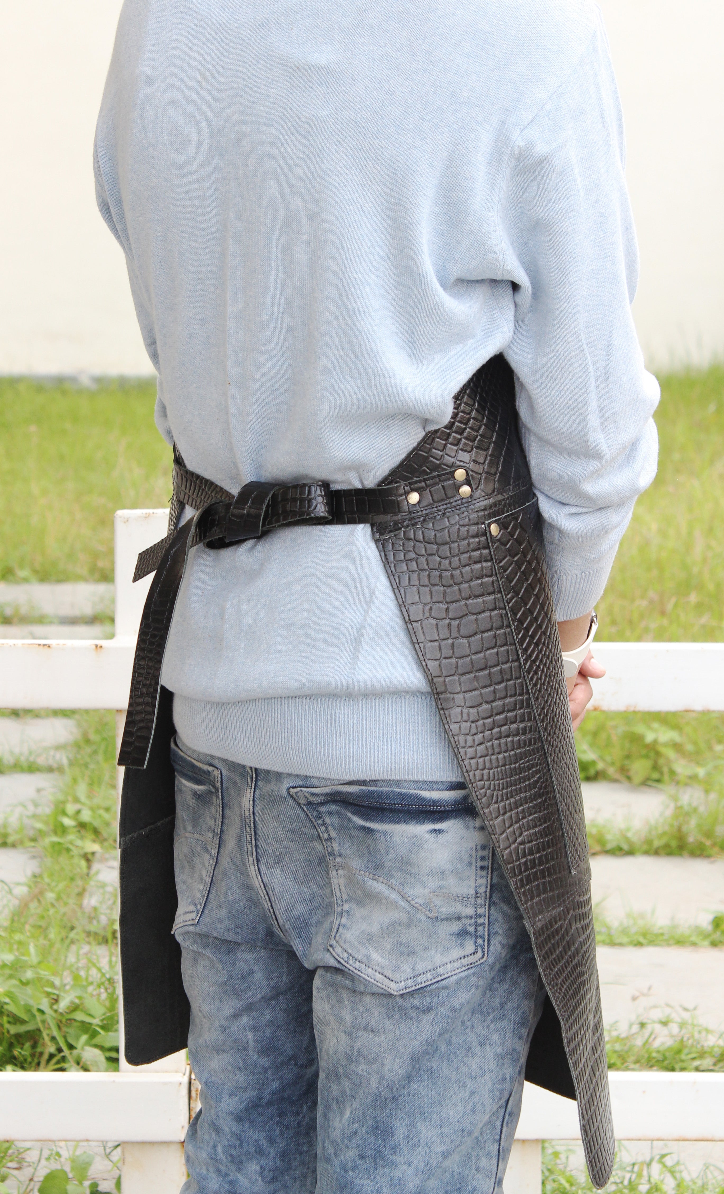 Genuine Full Grain Leather Work Apron with Adjustable Straps